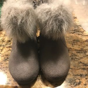 Janie and jack Swiss chalet boots